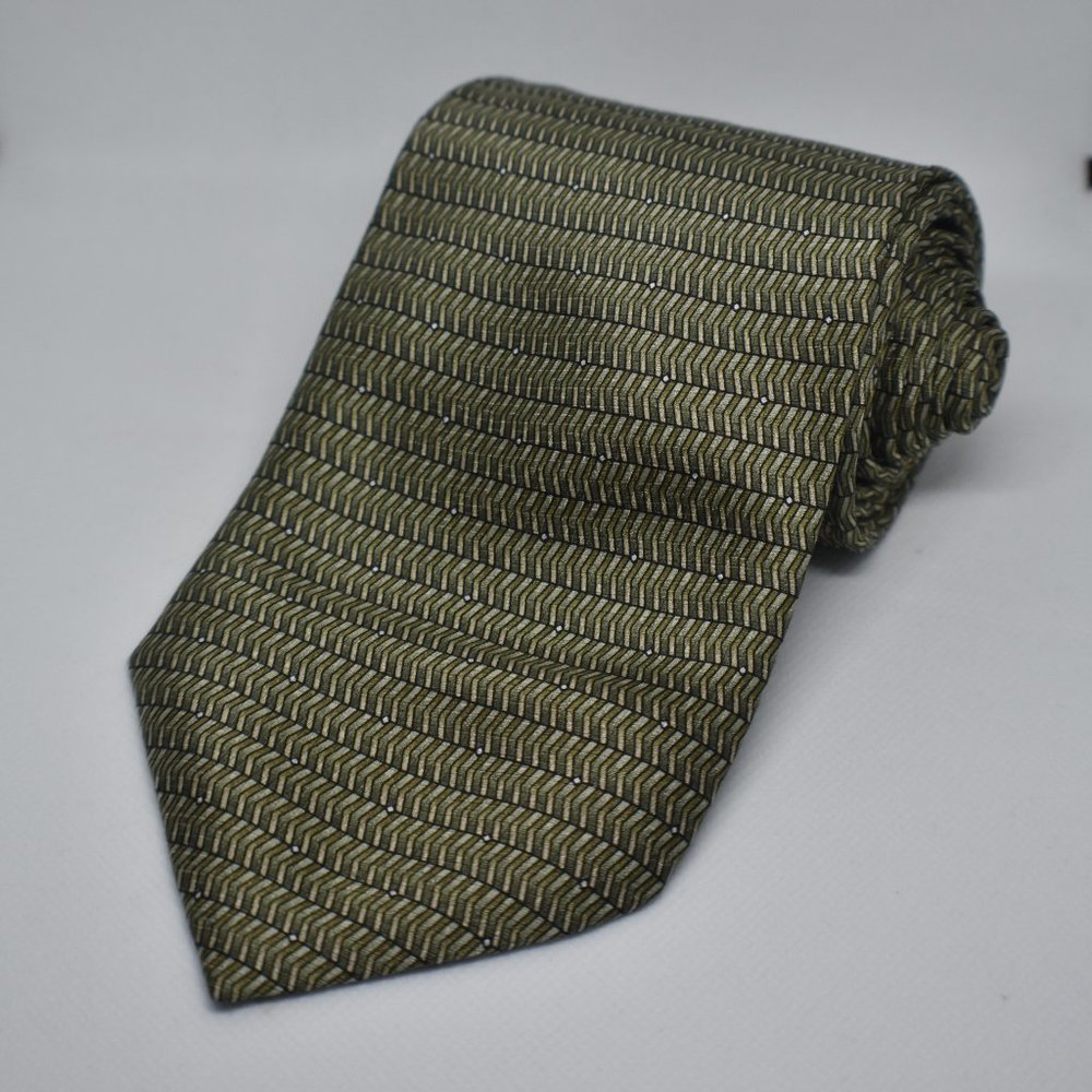 Kenneth Cole Reaction Men's Necktie NWOT